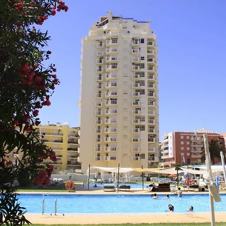 Dans Les Nuages アルマカオ・デ・ペラ