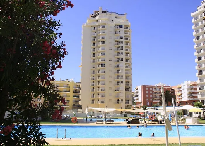 Dans Les Nuages Armação de Pêra